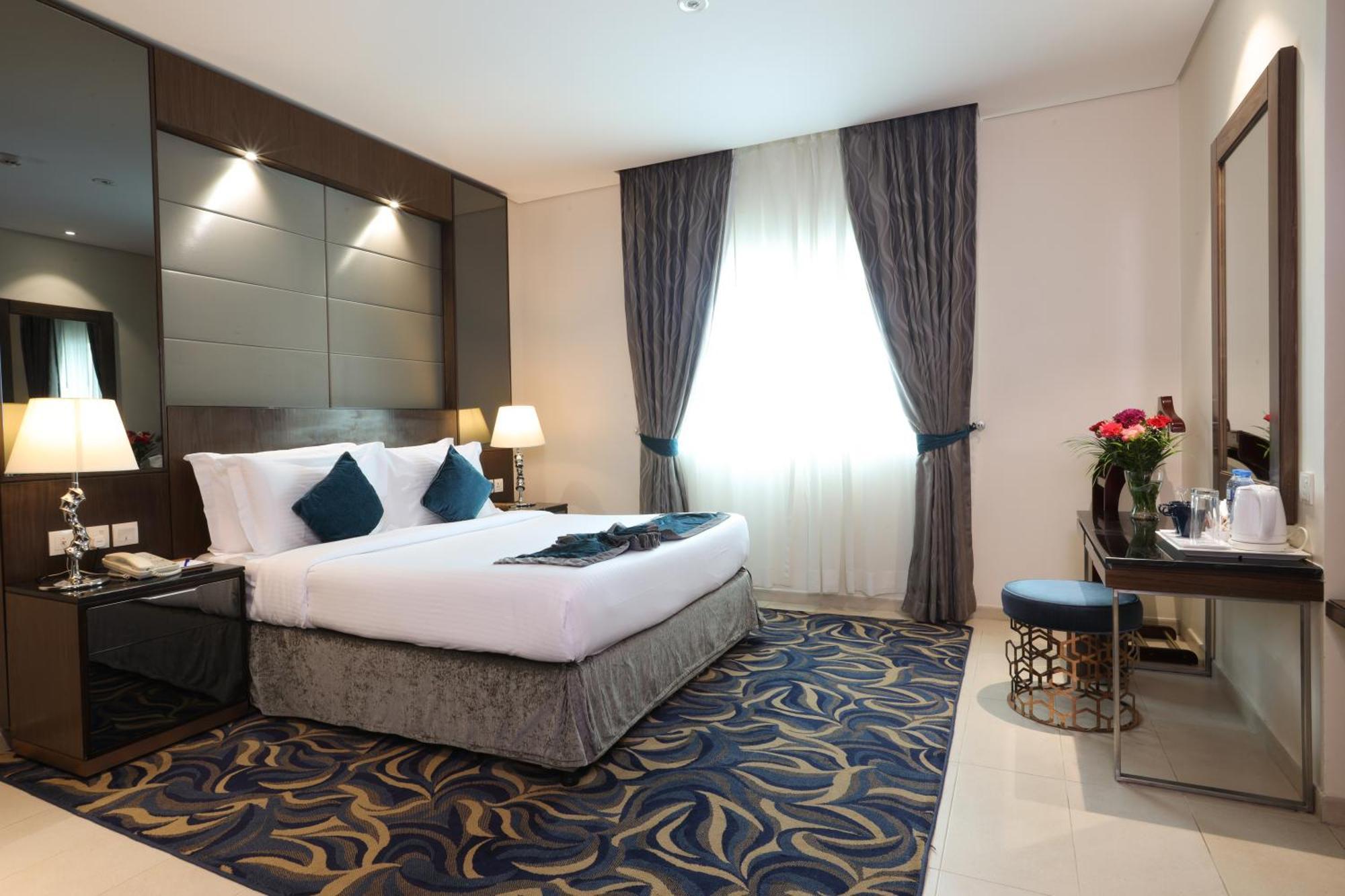 Omega Hotel Dubai Exterior foto