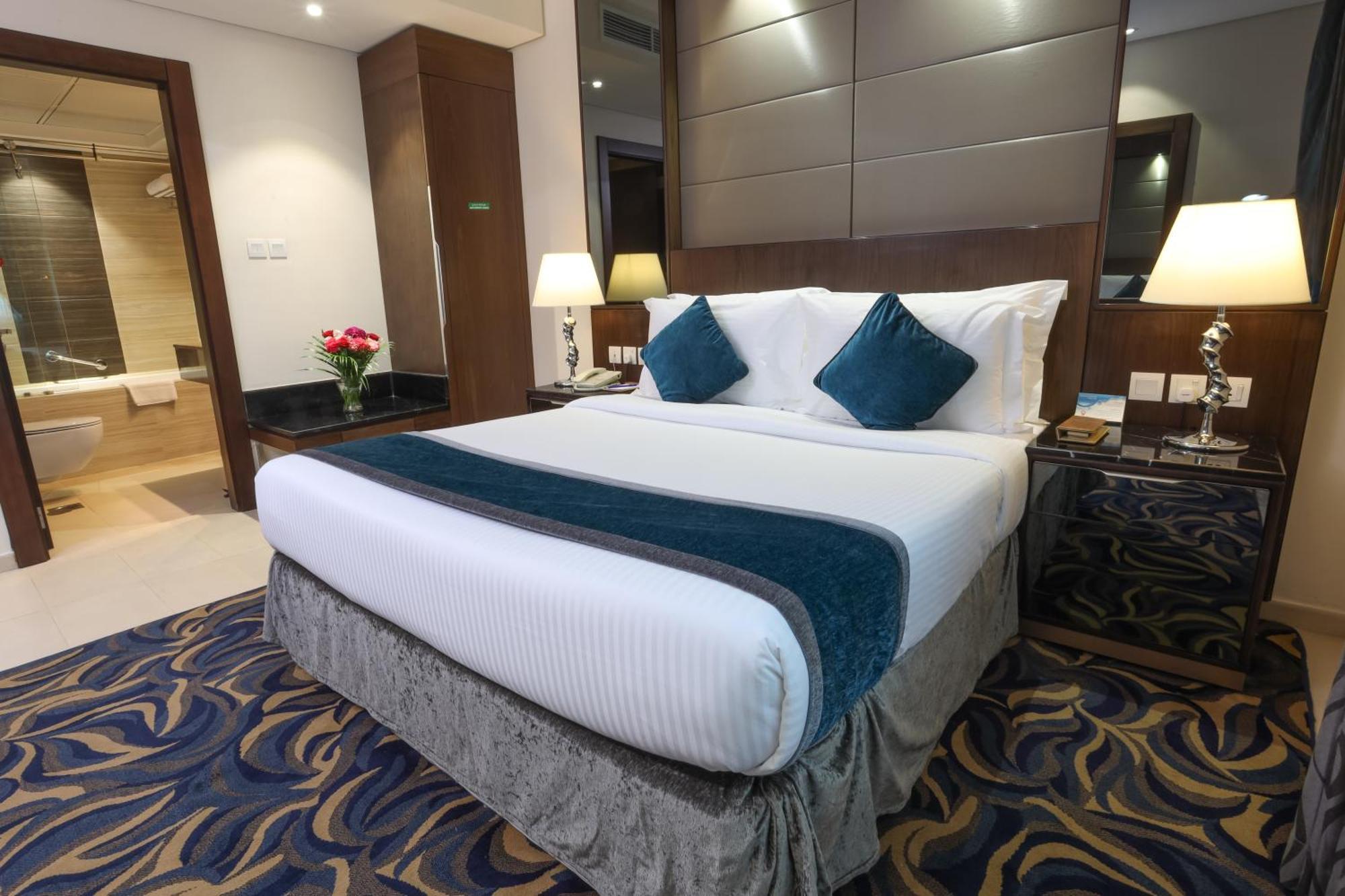 Omega Hotel Dubai Exterior foto