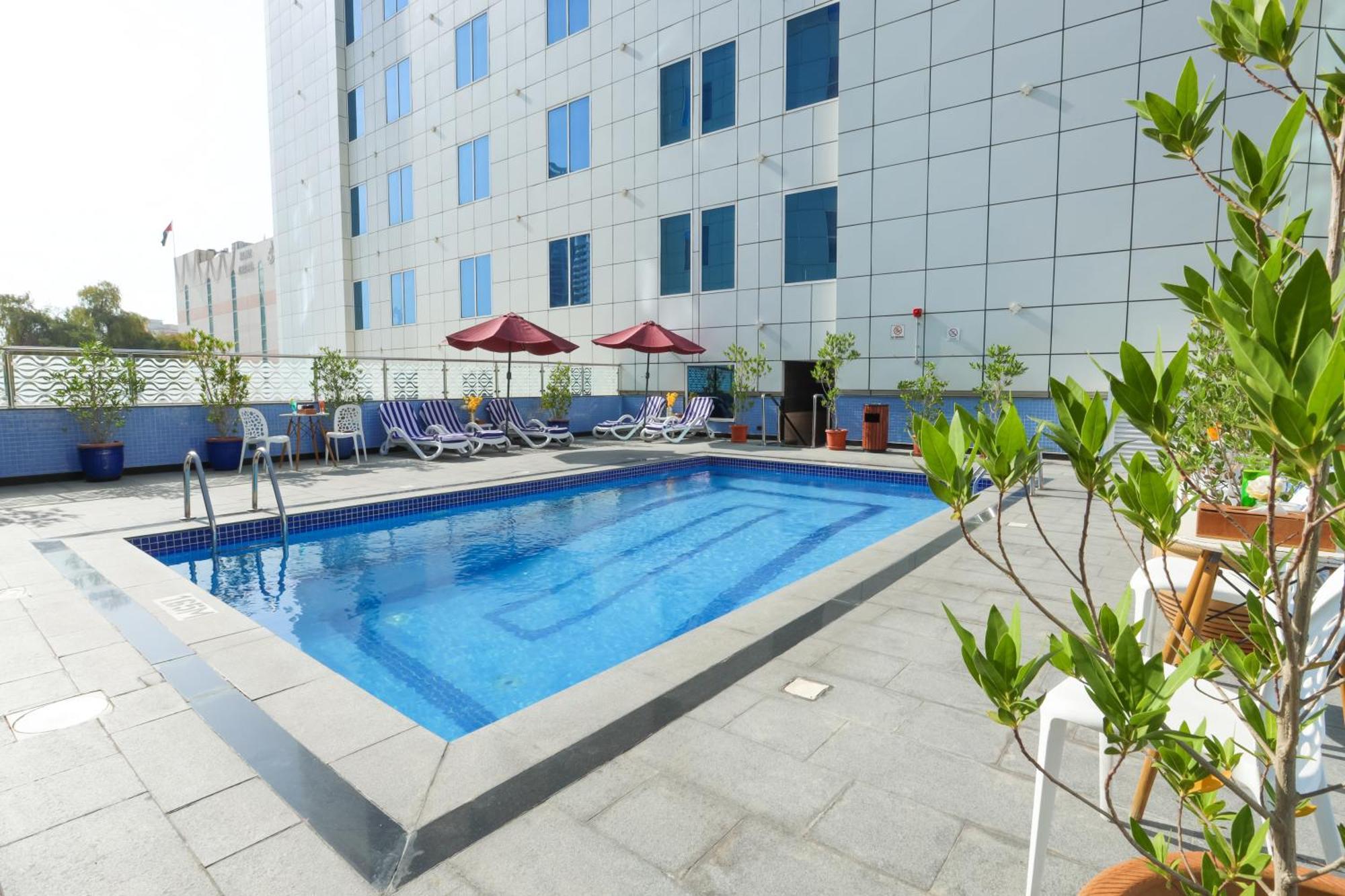 Omega Hotel Dubai Exterior foto